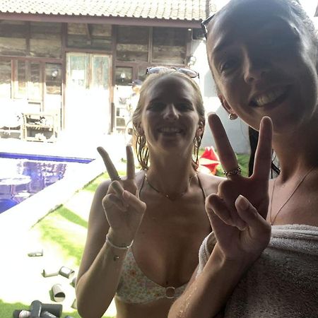 The Tipsy Gypsy Hostel Canggu Exterior foto